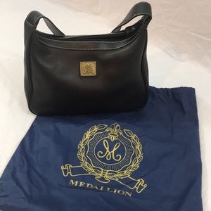 Medallion by Watne Leather bag
